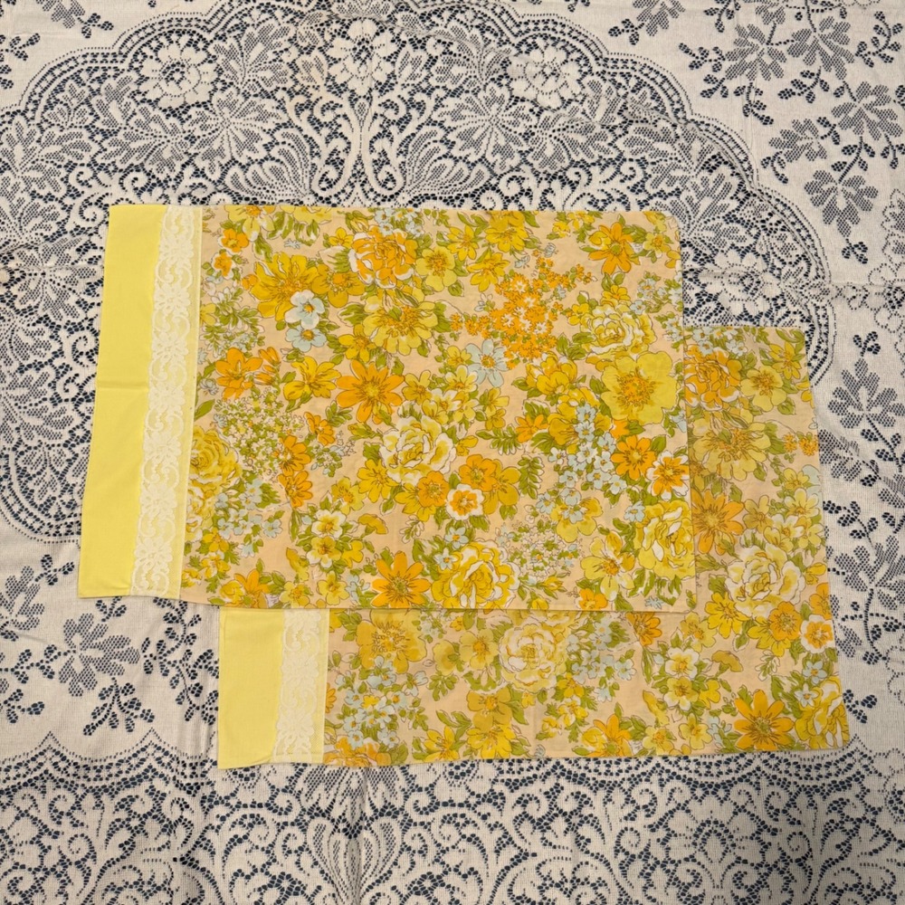 Vintage‎ Set of 2 Sears Floral Pillowcases 42x36 Yellow Gold Blue Green Cottage